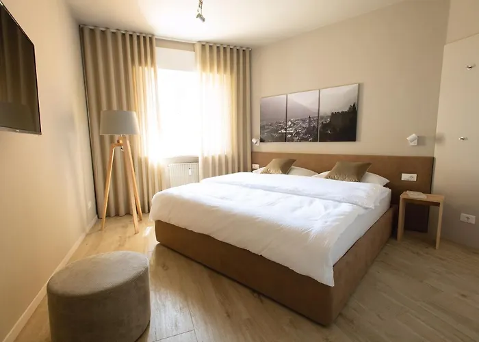 Avista Sky Apartment *