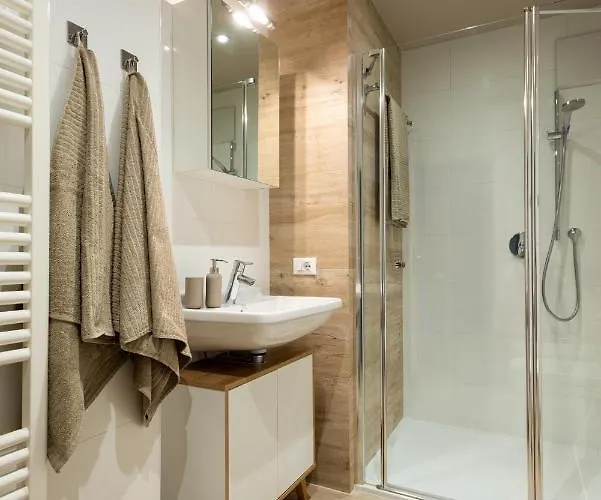 Avista Sky Apartment *